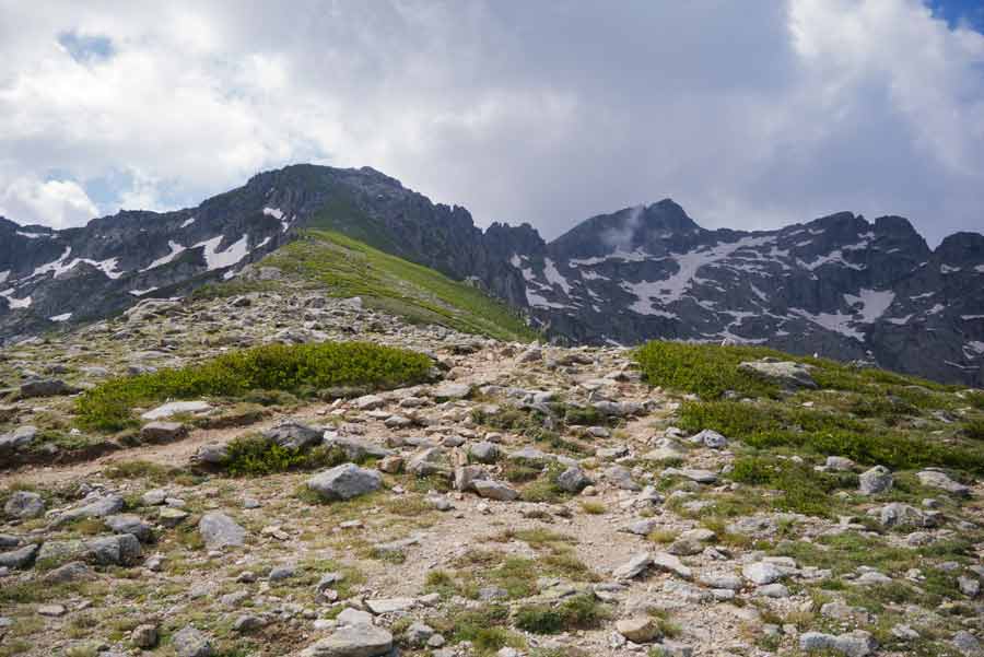 Paysage alpin sur les pentes du Monte d’Oro, sur la variante du GR20 entre Vizzavona et L’Onda en Corse