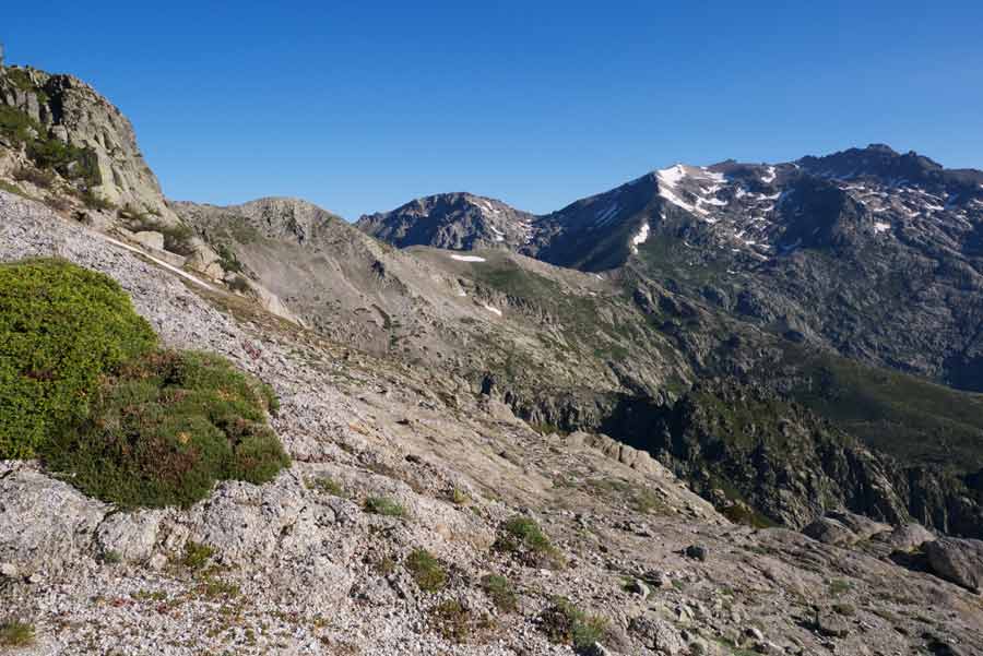 Paysage montagneux sur le GR20 entre L’Onda et Petra Piana, dans les hauteurs de la Corse